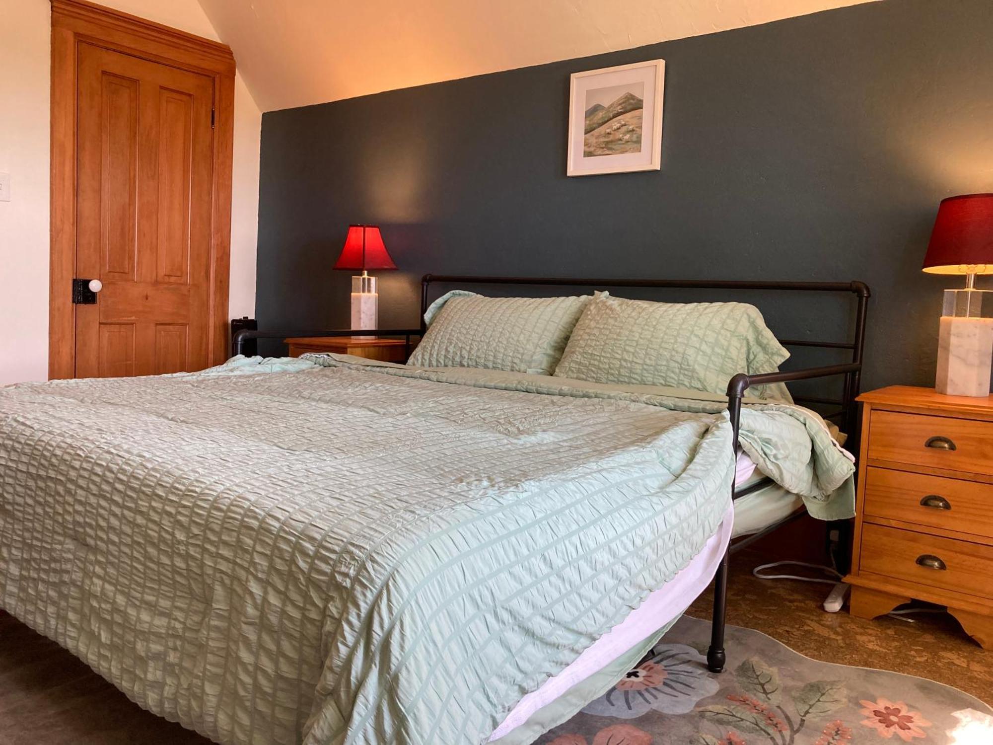 Victorian Guest Getaway-20Mins To Glacier National Park-10Mins To Airport! Кълъмбия Фолс Екстериор снимка